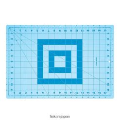 ソーイングカッティングマット: S (12インチ x 18インチ) DZ0DJT481 Fiskars 道具